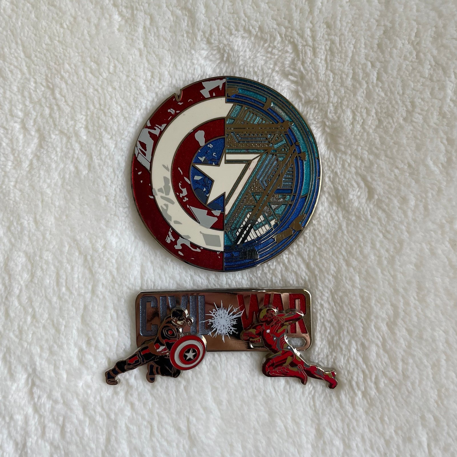 DSUK - Captain America Civil War Set - 2016 - 2 pin set LE 800