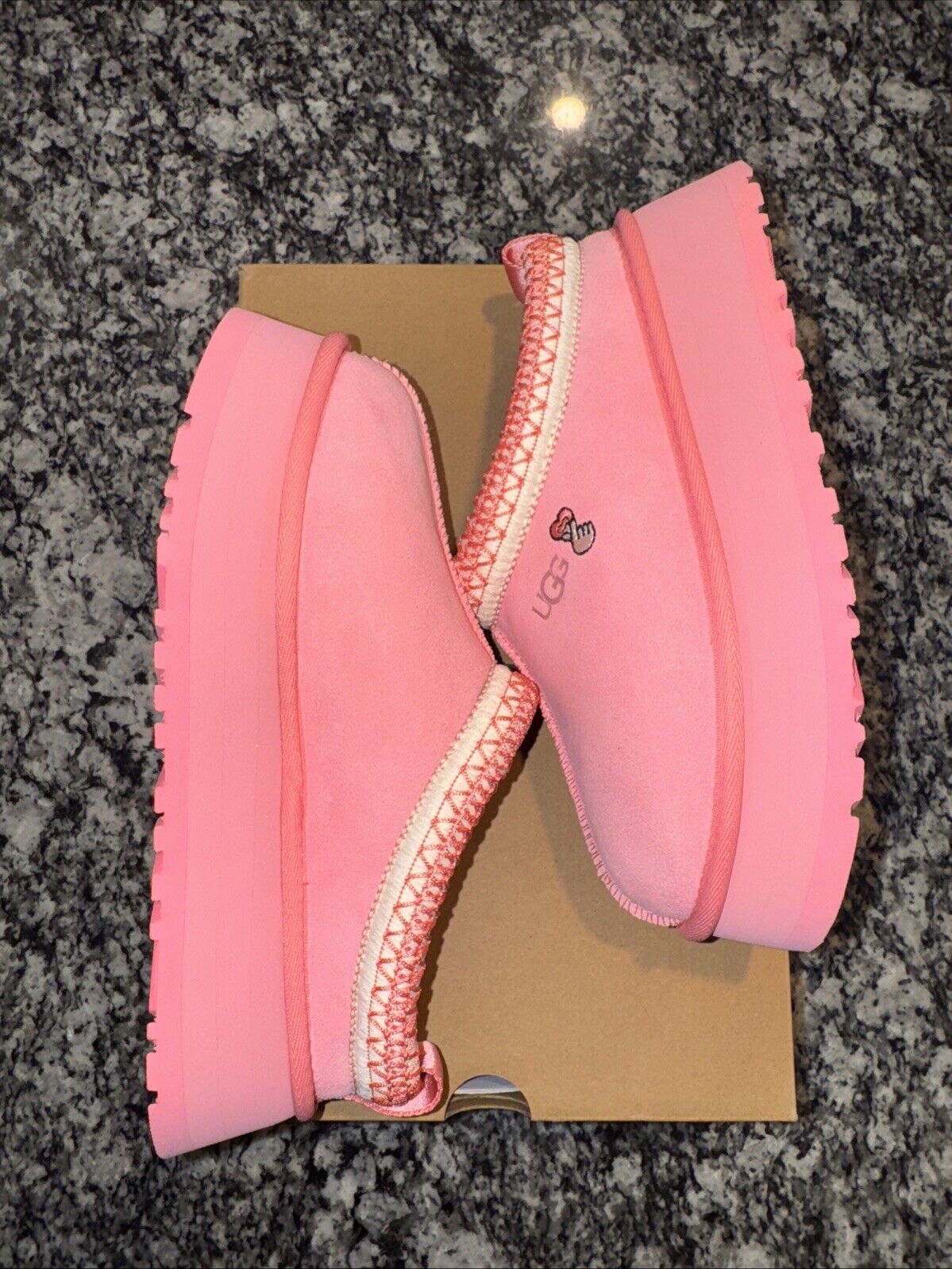 Size 8 Women’s Ugg Tazz Love ‘25 Tropical Pink Slipper Clog