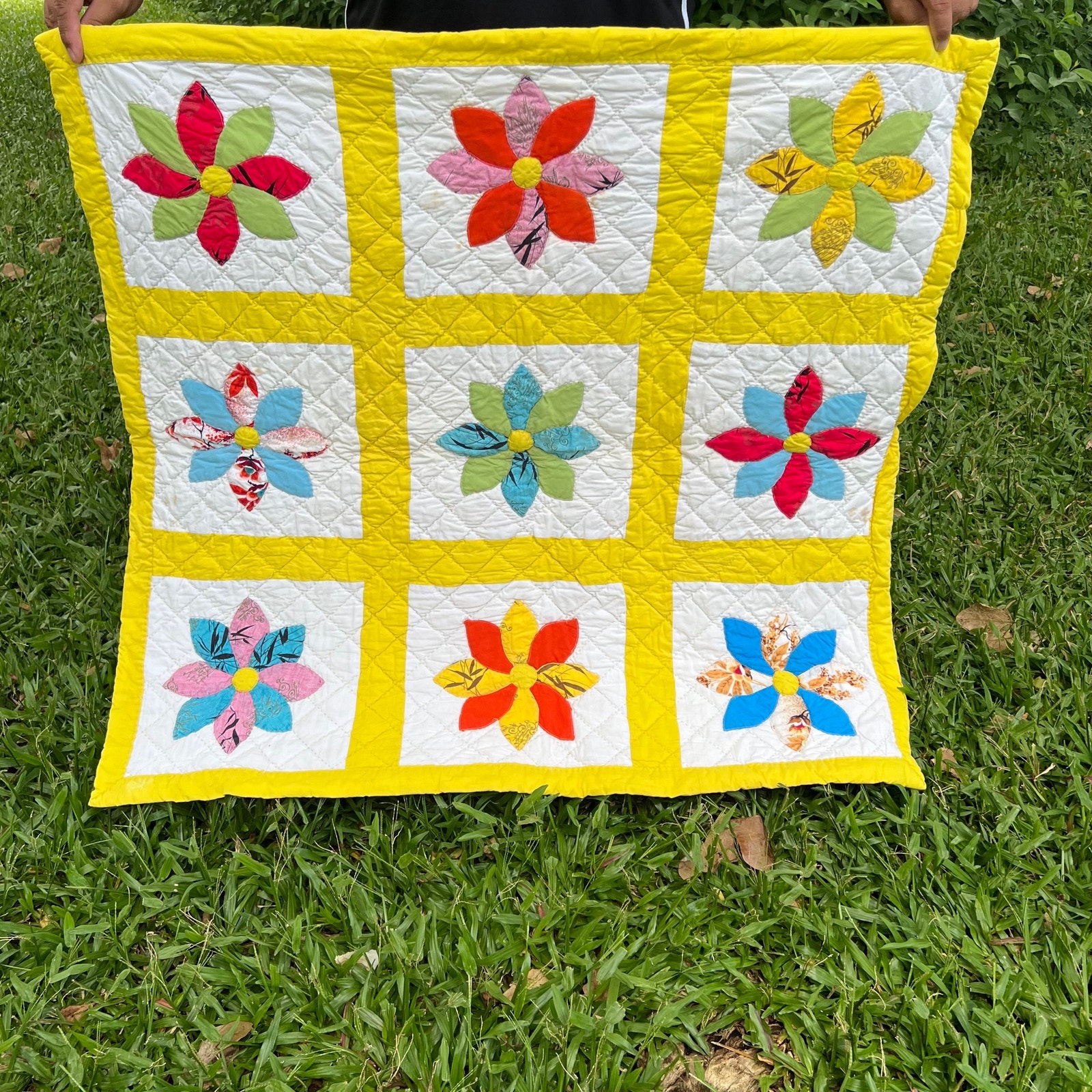Vintage Floral Blanket Lap Throw Blanket Patchwork 38 x 40 Yellow Border