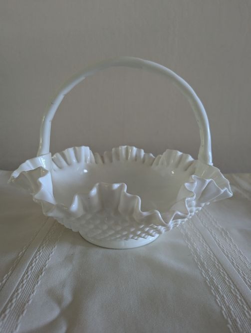 Fenton Hobnail Bowl w/ Handle