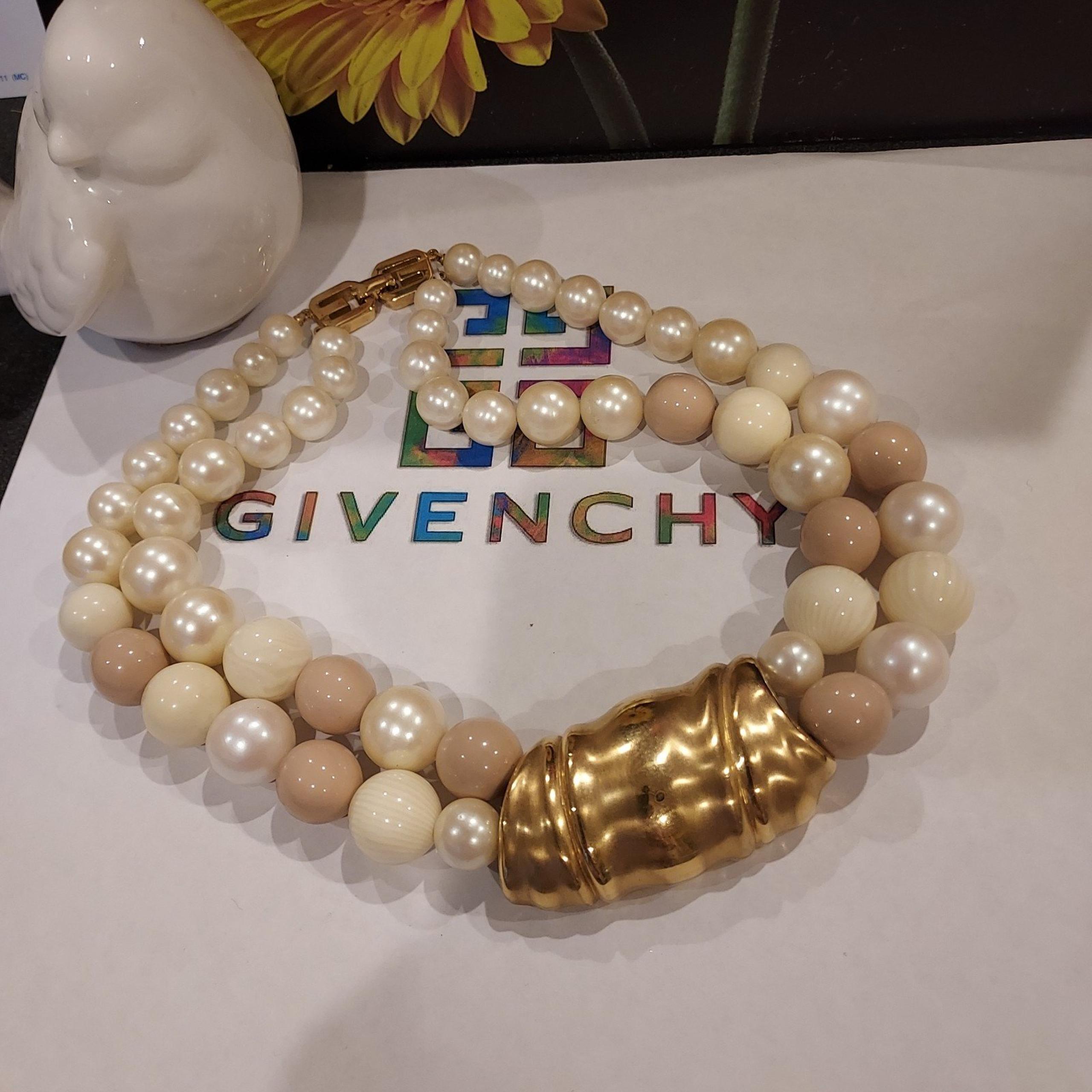 Givenchy Vintage RARE 1977 Necklace