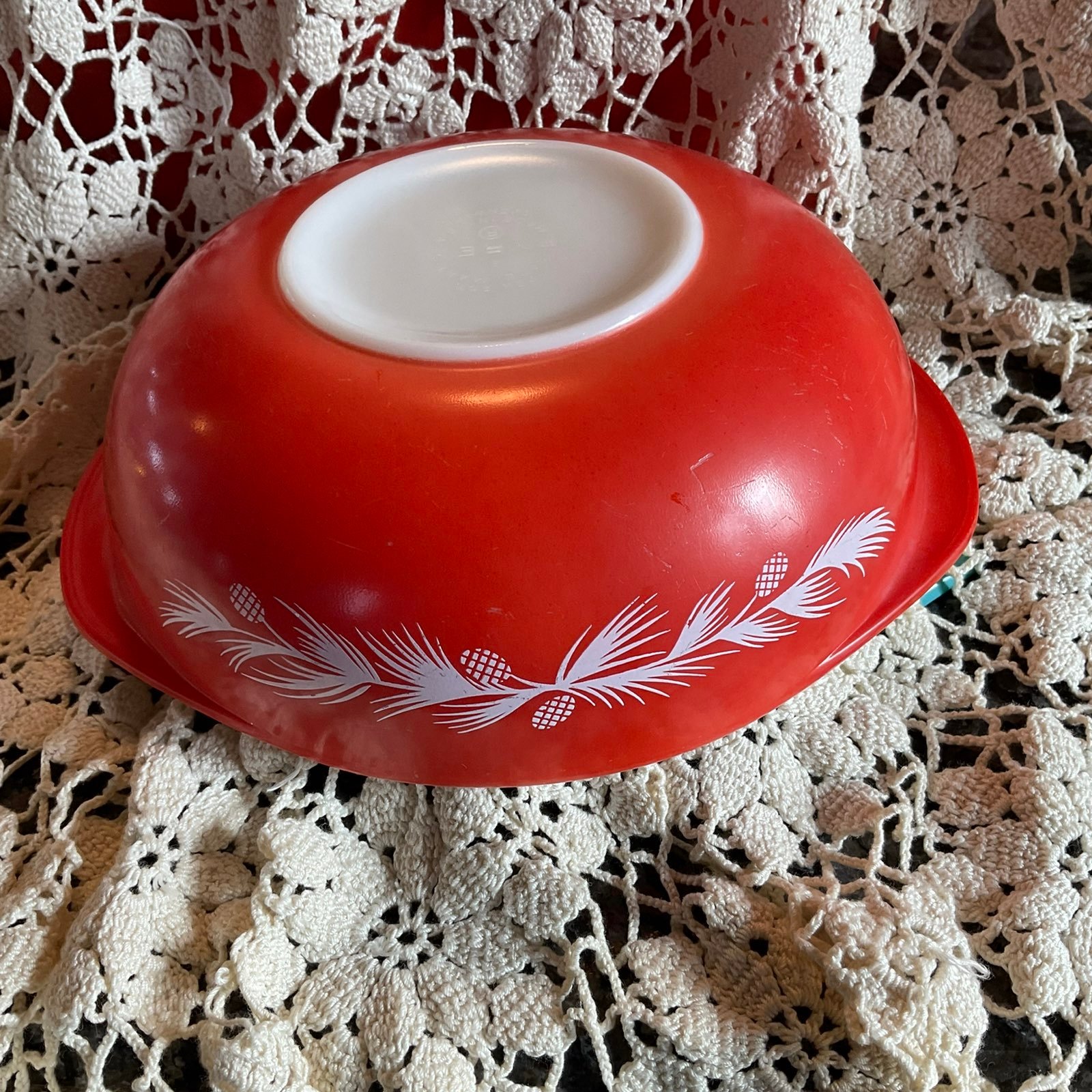 Vintage MCM Pyrex 024 Red Pine Cone 2QT Holiday Casserole Christmas Promotional