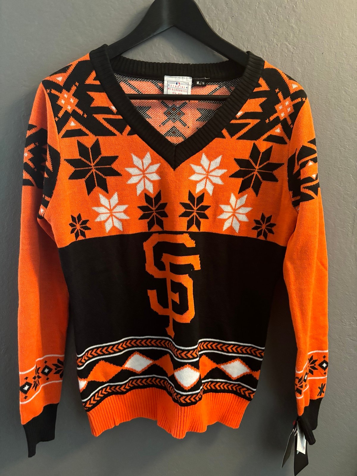 New w tags SAN FRANCISCO GIANTS WOMENS BIG LOGO V-NECK SWEATER Holliday sweatshi