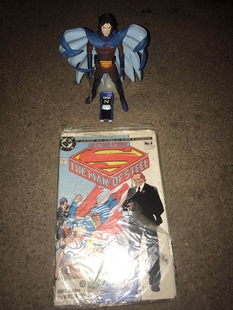 Vintage comic book & battle of the plane