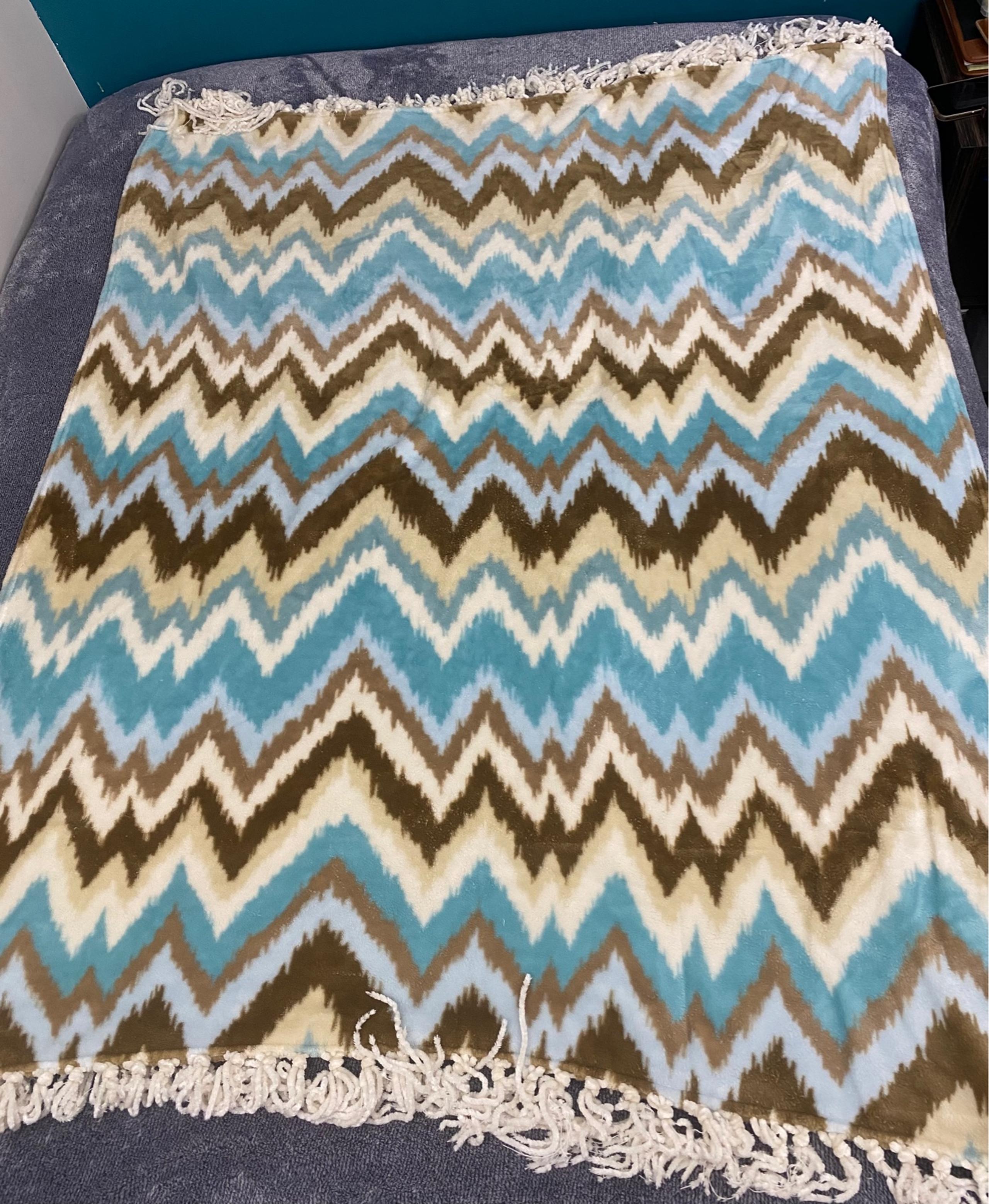 Better Homes and Gardens Harvest Fringe Throw.