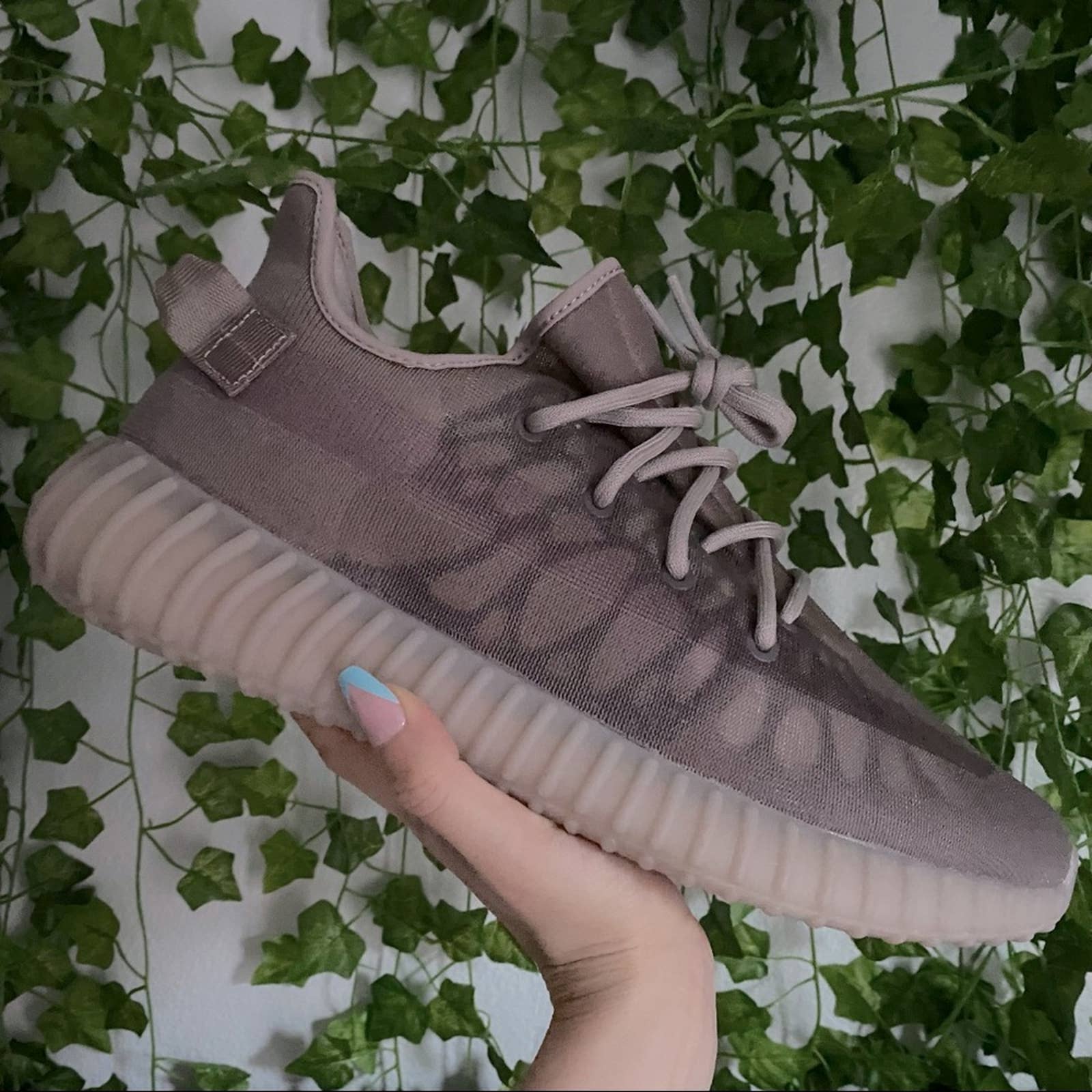 Yeezy Boost 350 V2 Mono Mist