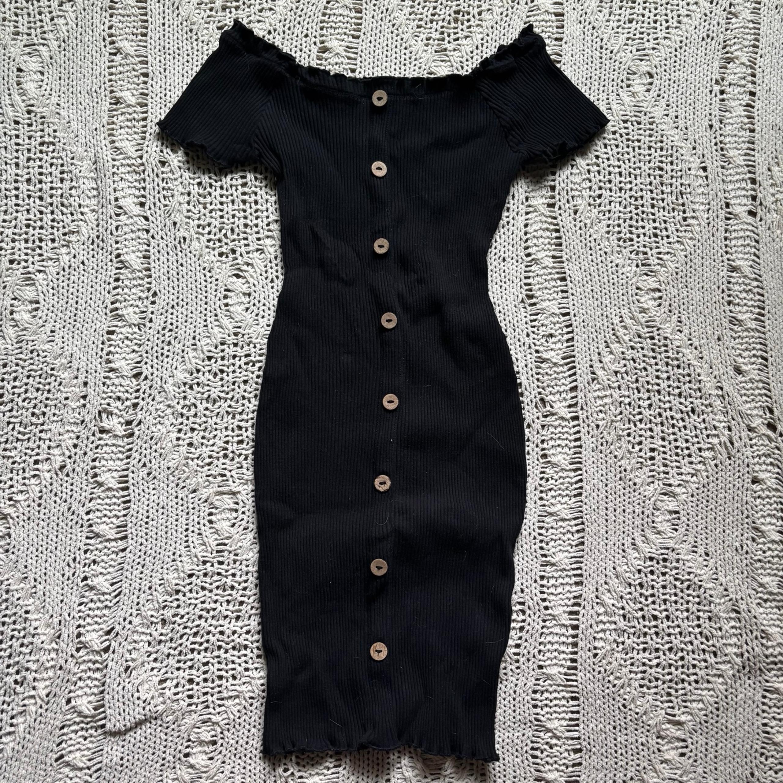 Derek Heart black lettuce trim midi button down bodycon dress, long ribbed knit