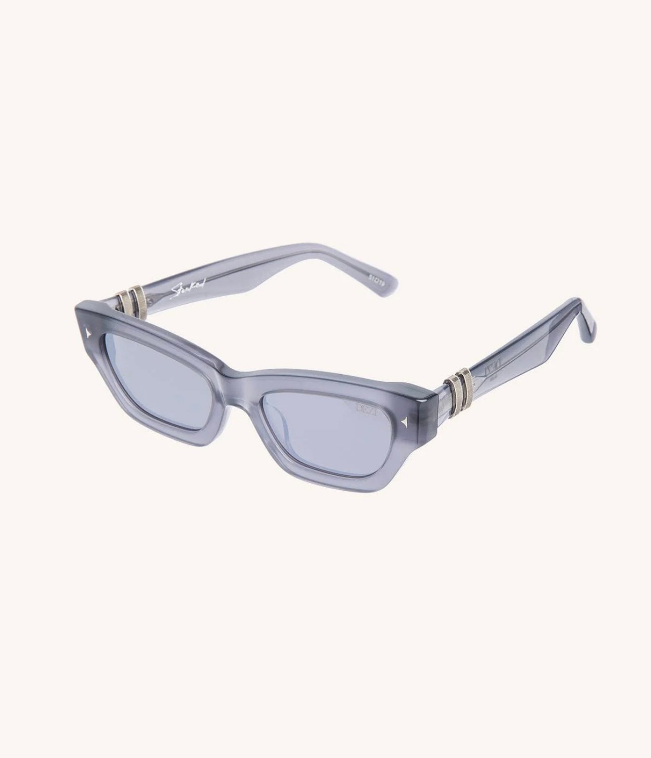 Dezi Stacked Sunnies in Silver/Steel