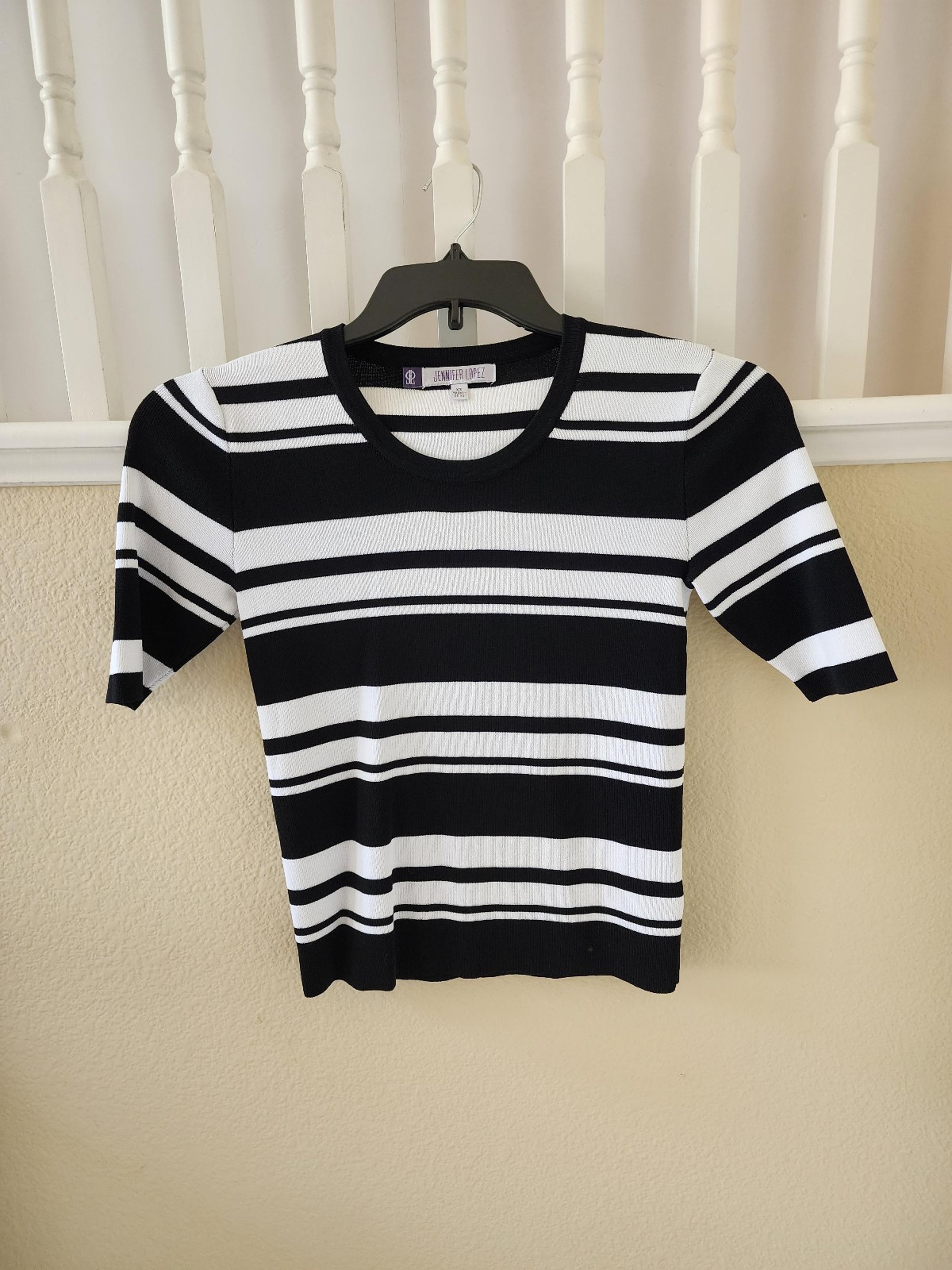 Jennifer Lopez Women's Short-sleeve Knit Top