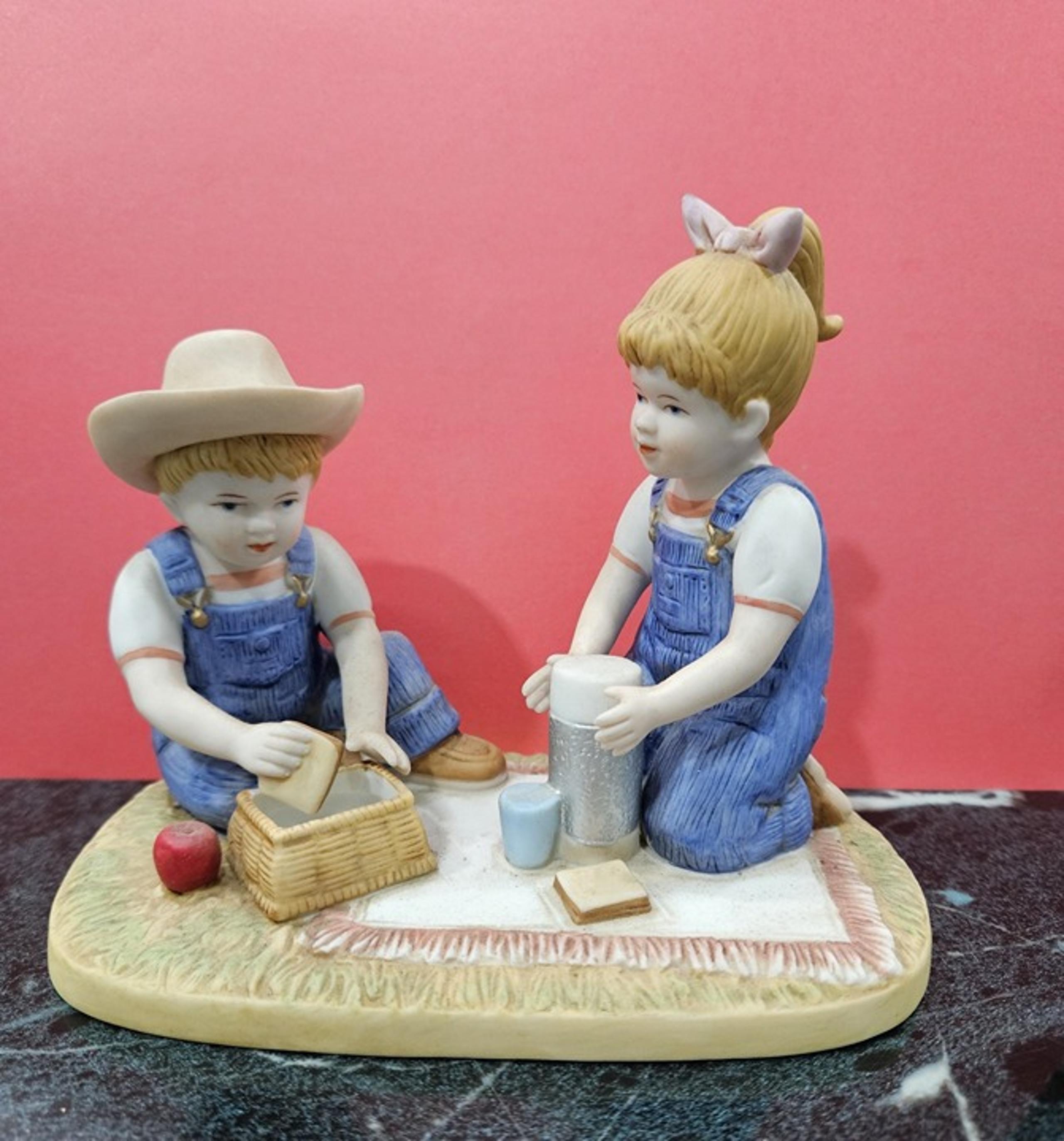 Home Interiors Denim Days Figurine 1998 The Picnic #15321 Porcelain Hand Painted