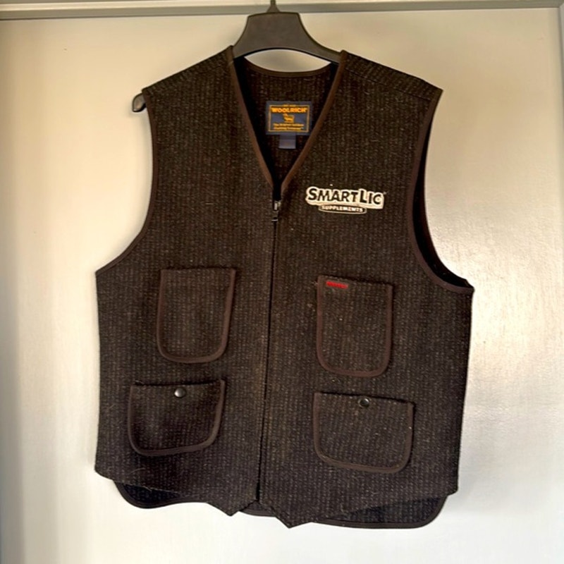 Woolrich Mens Wool Vest Front Zip 4 Pockets Black/Gray Stripe SmartLic Logo Sz L