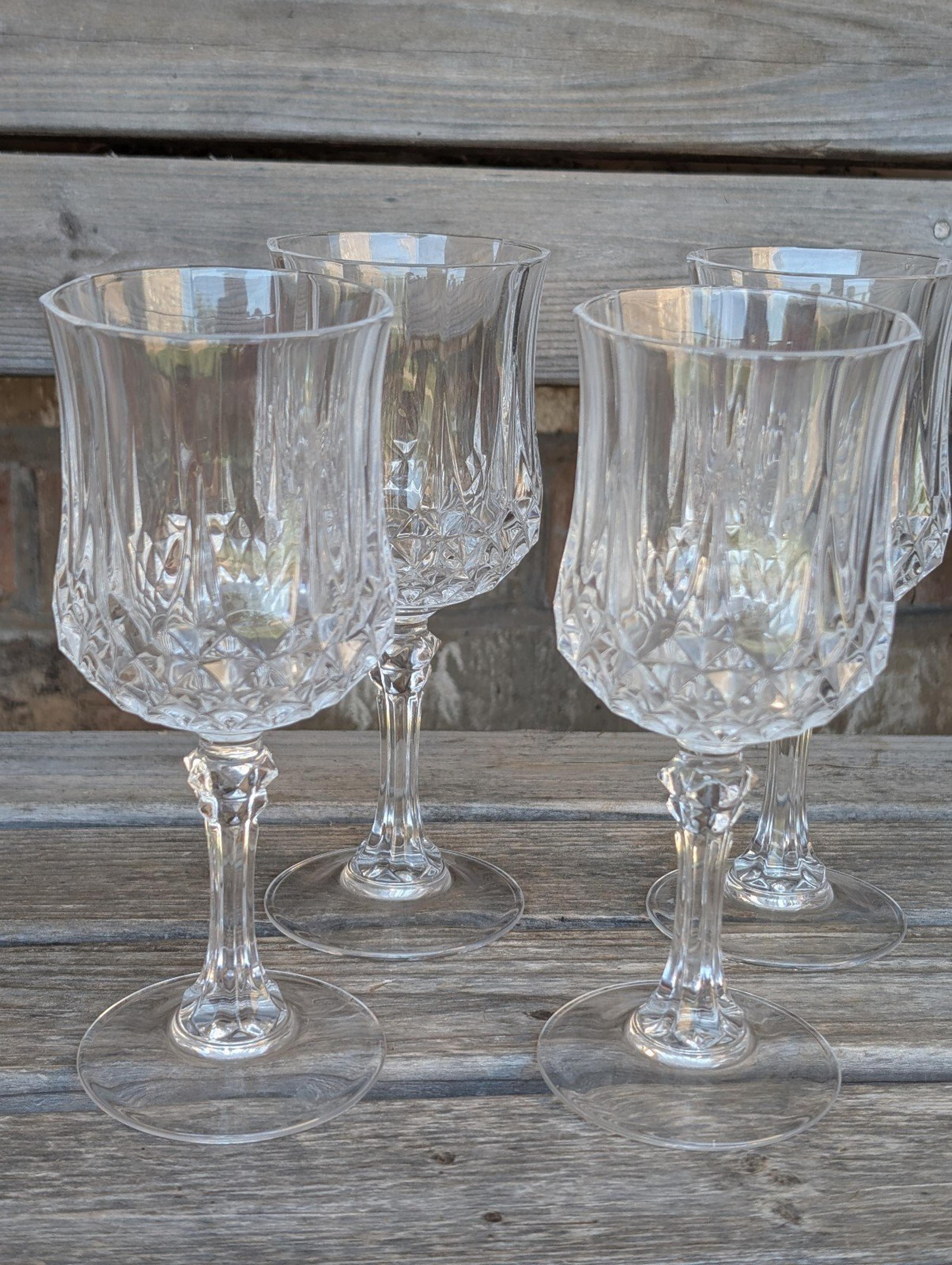 Set of 4 Cristal d'Arques wine glasses