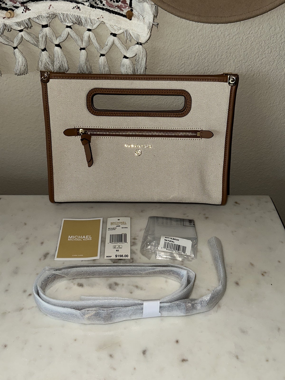 Michael store Kors Clutch Crossbody
