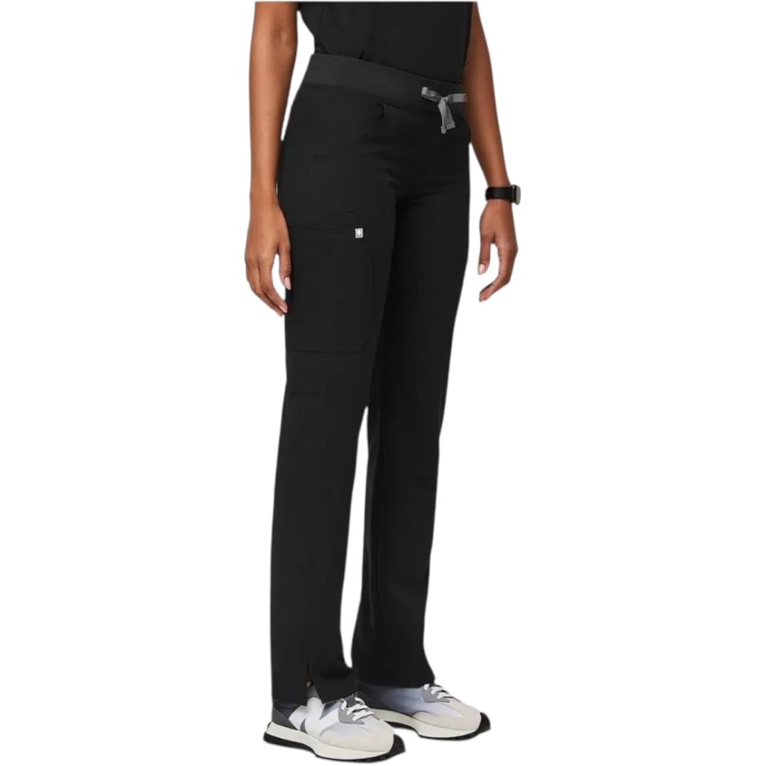 NWOT Kade Cargo Scrub Pants in Black size Medium