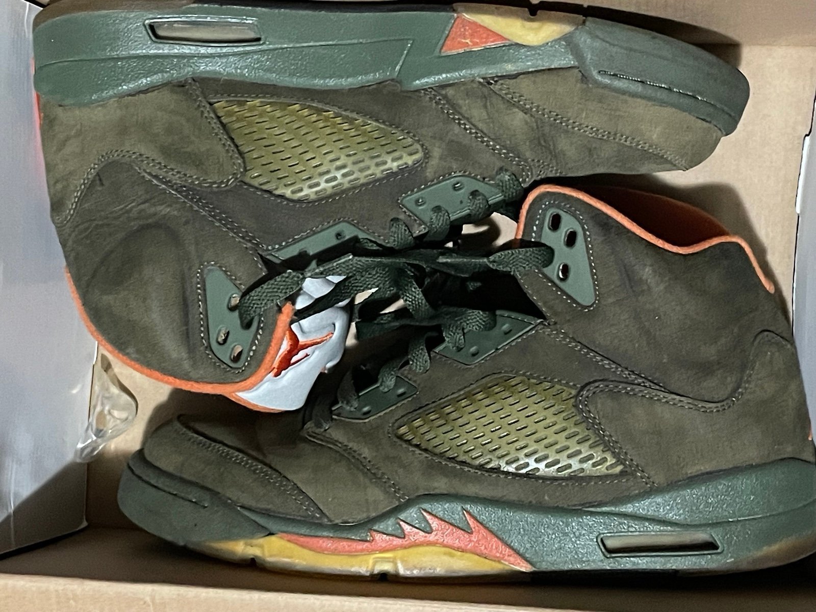 OG JORDAN HEAT: 2006 Jordan 8 “Olive” (9.5)