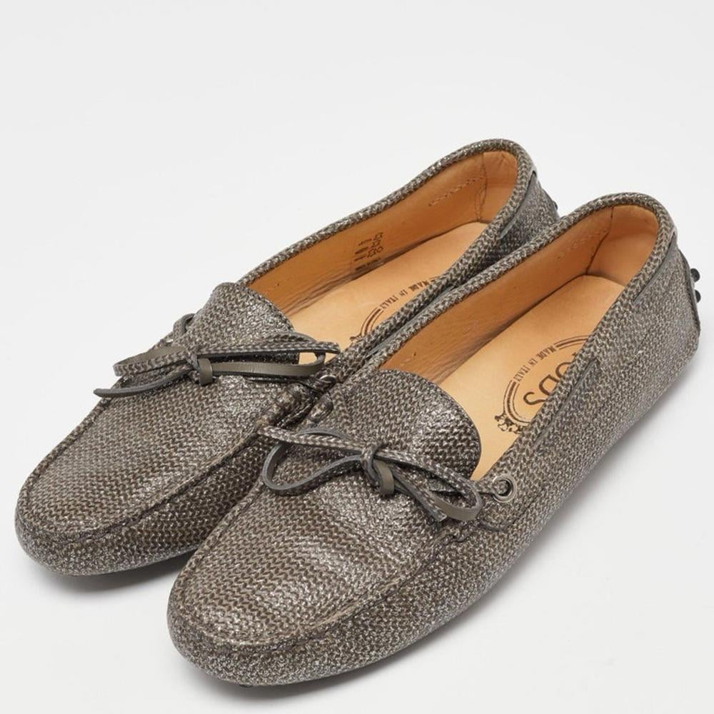 Tods Heaven Lacetto Metallic Silver Gray Drivers Loafers 39