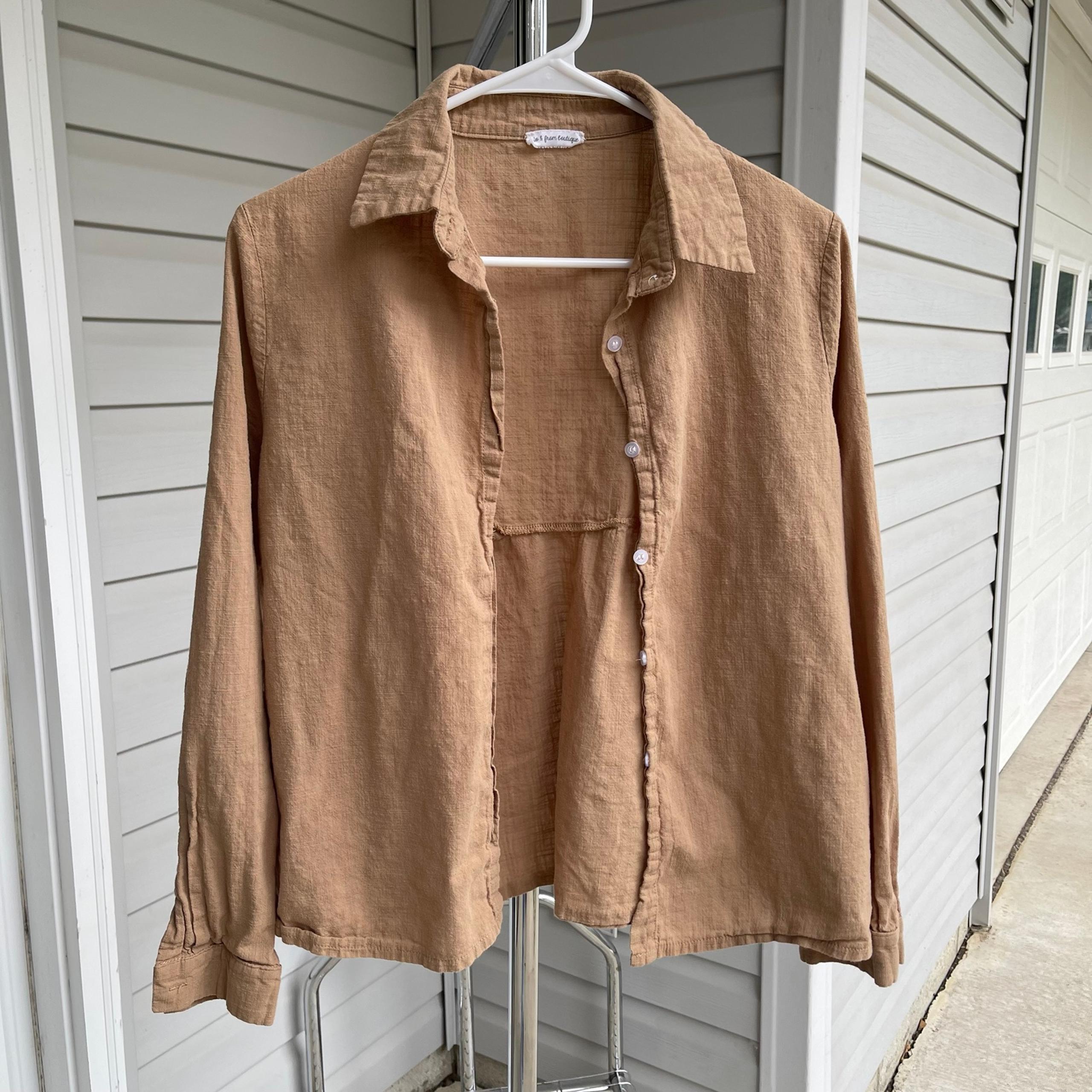 Khaki Women’s To & From Boutique Button Down XS