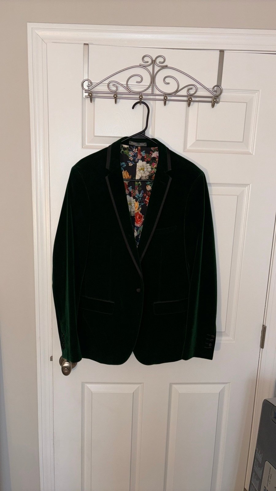 Paisley & Gray Men’s slim fit Green seude blazer Sz 40R Retail 249 worn once