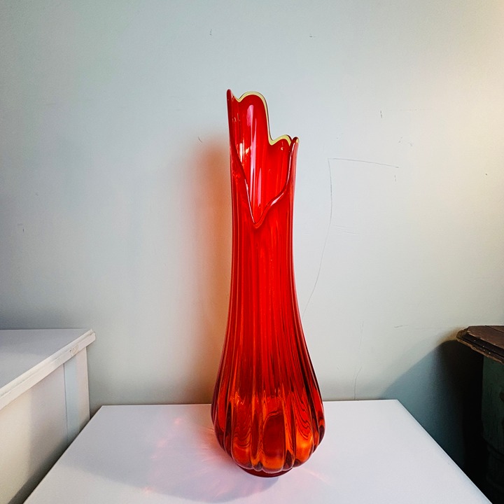 Vintage LE Smith Persimmon Swung Stretch Vase Glows Ribbed Column MCM 20.5 in