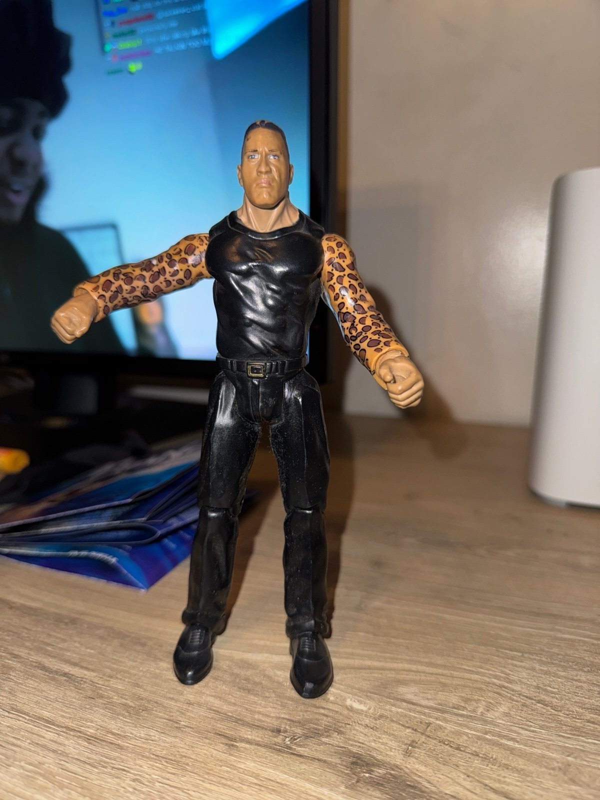 WWE The Rock leopard sleeves