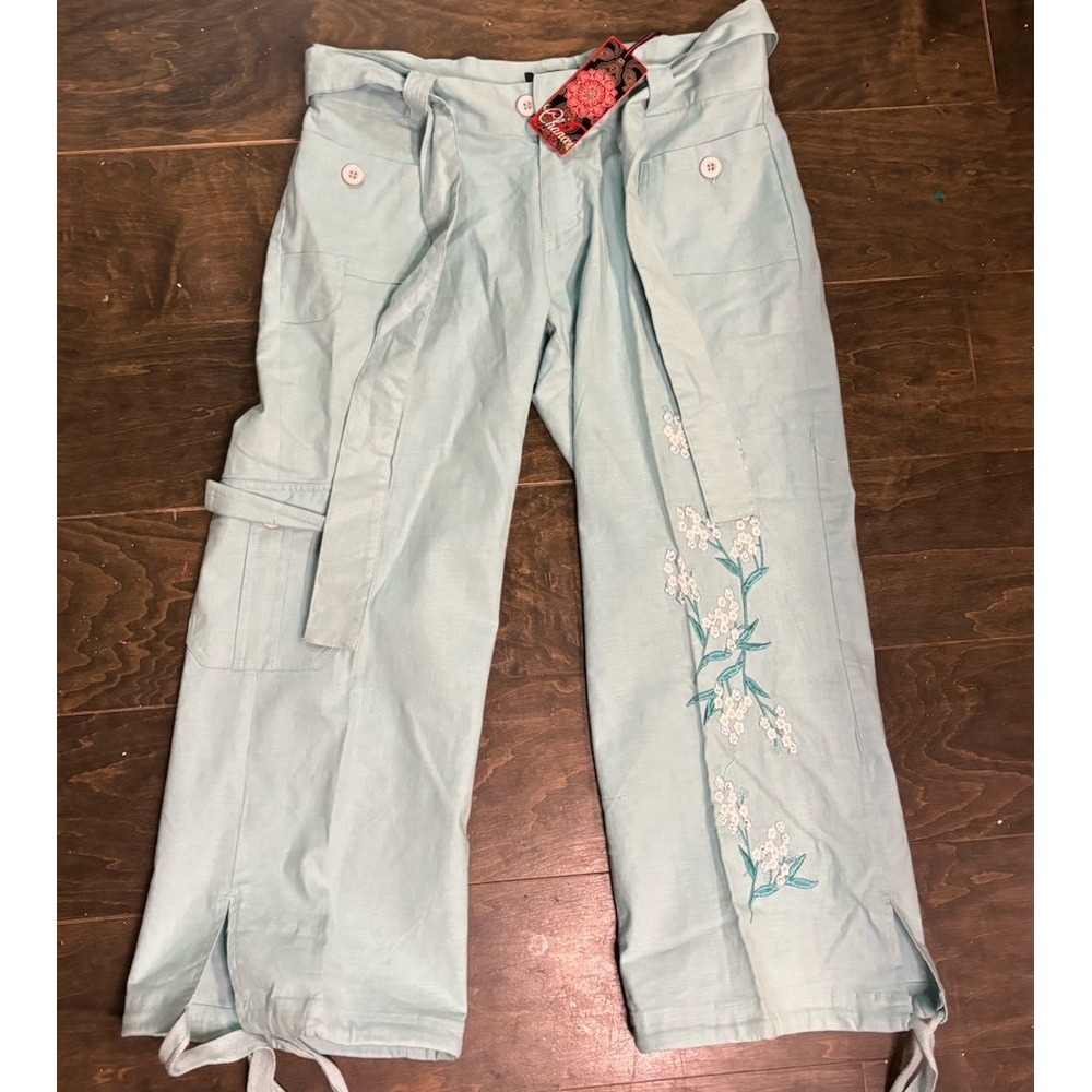 Chances Aqua Blue Embroidered Flowers Crop Pants Size XL EHL Imports New York