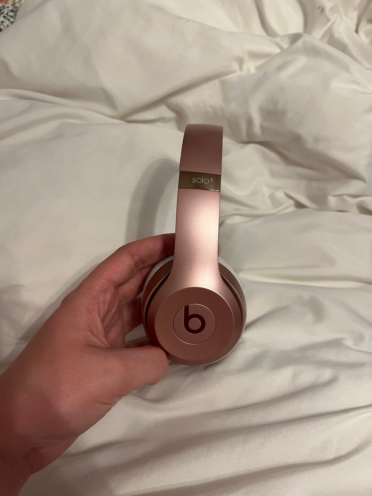 Beats by Dr. Dre Beats Solo³ Wireless in Rose Gold