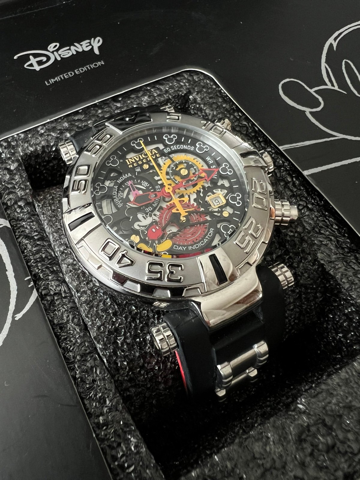 Invicta Disney Limited Edition Mickey Mouse Men's Watch