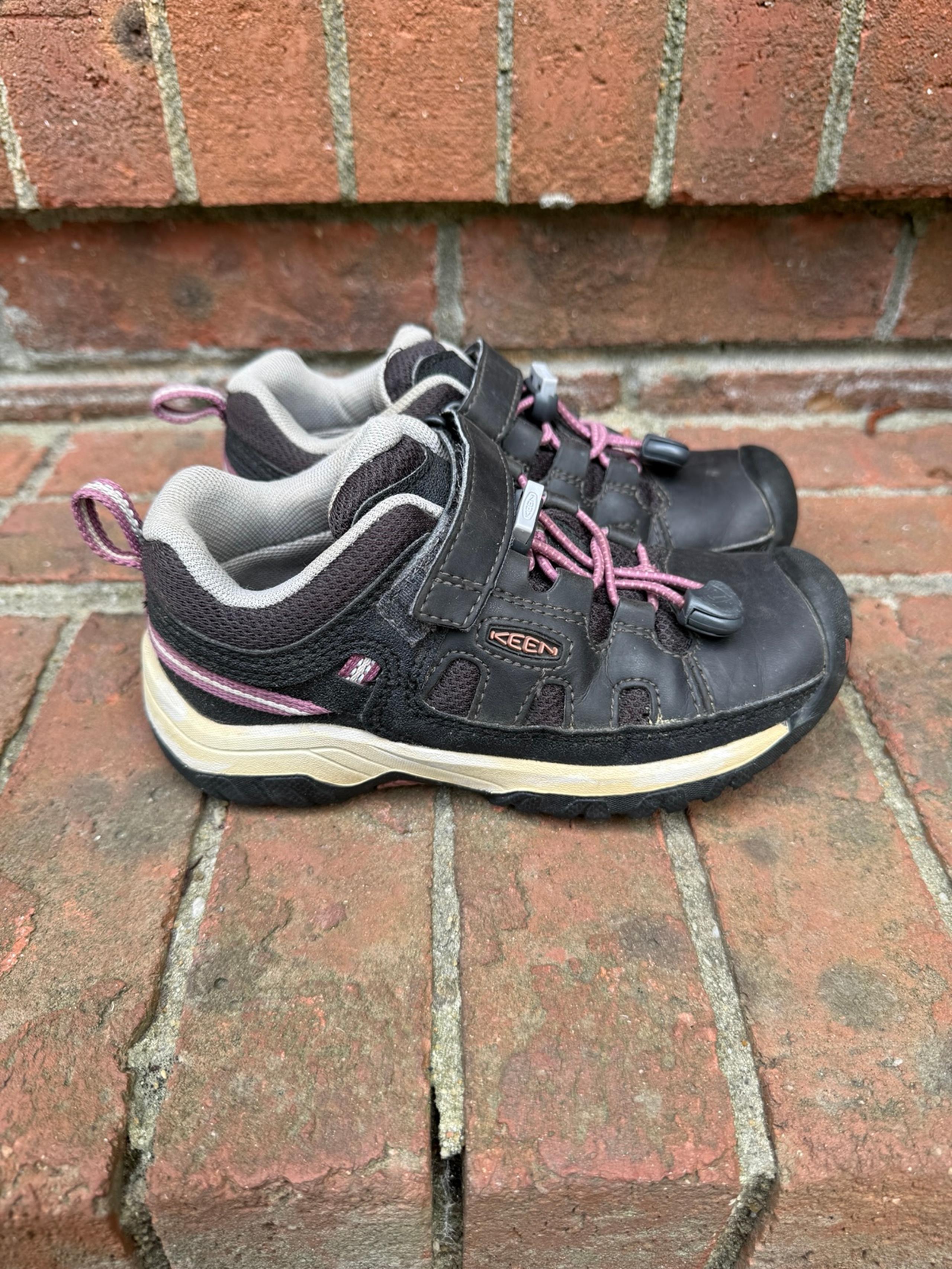 Keen Targhee Black gray Purple Sneakers Size 11 Toddler kids girls