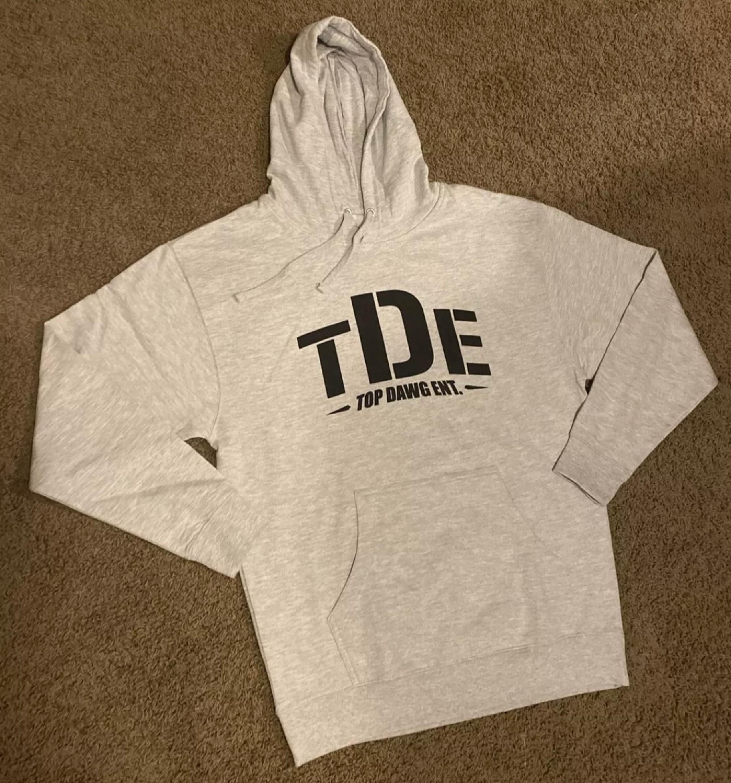 Mens size small Kendrick Lamar TDE Hoodie grey tee merch tour sweatshirt hoody