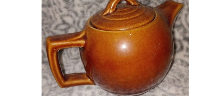 McCoy's Pottery Vintage Teapot small Light brown Glazed Nice item # N-037