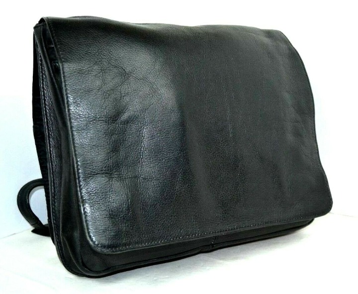HOBO INTERNATIONAL LEATHER MESSENGER BAG