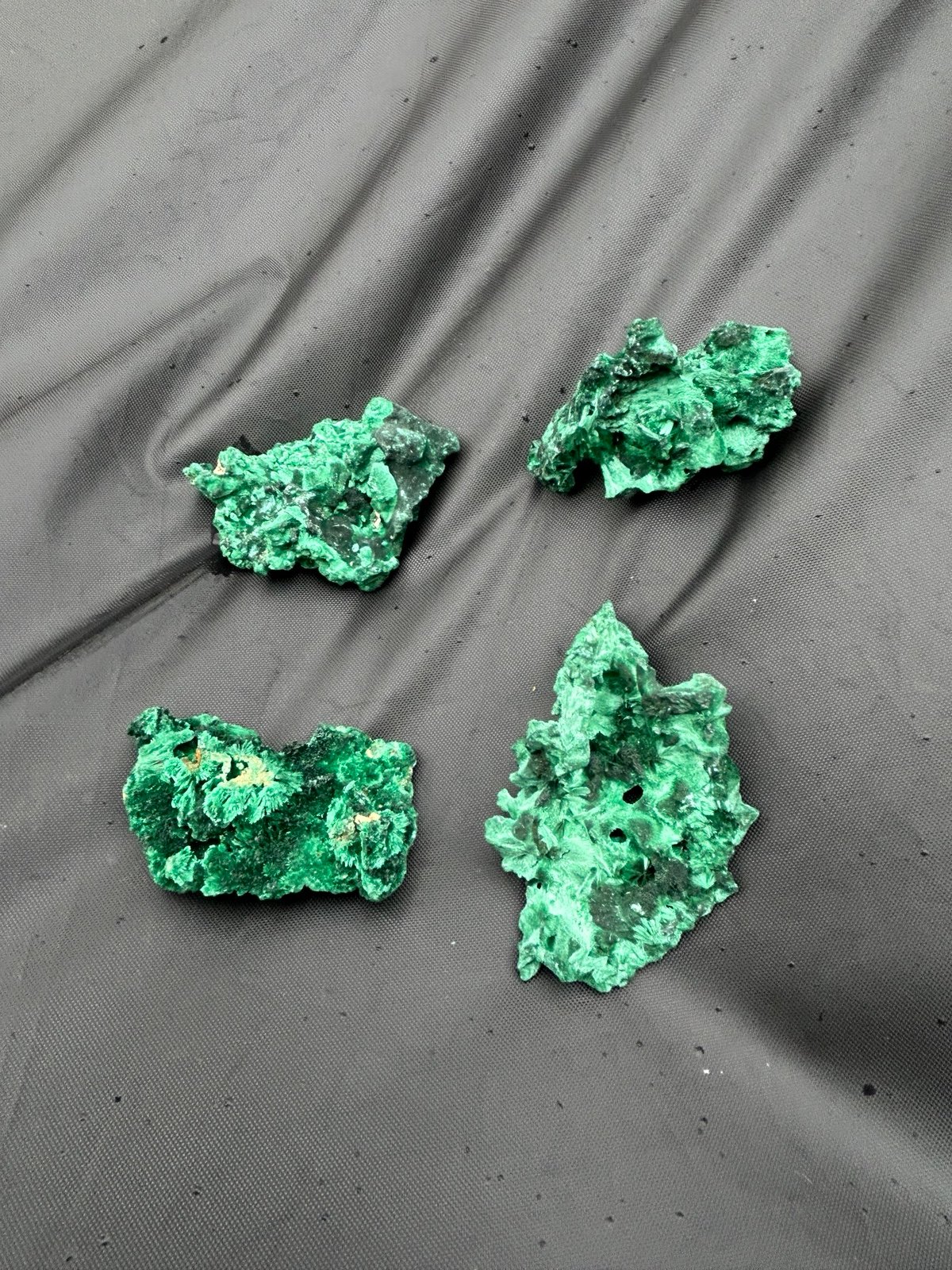 4 Piece malachite specimen bundle