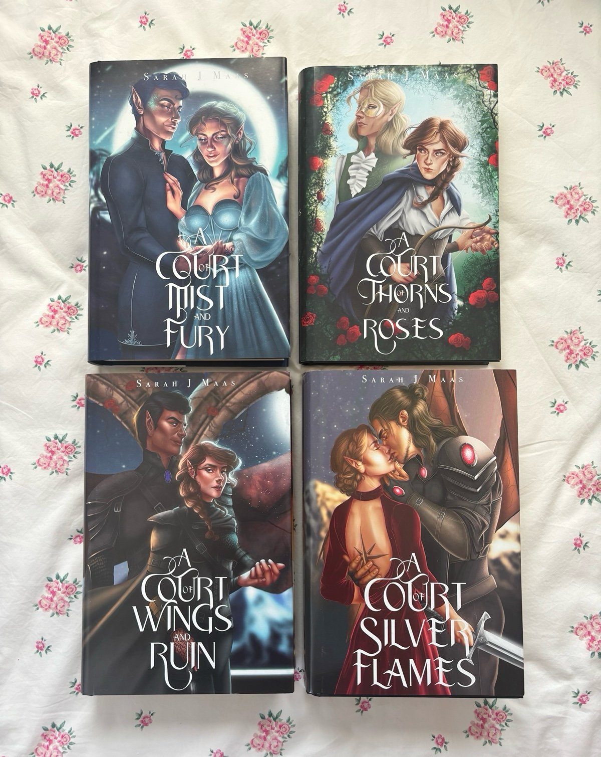 ACOTAR exclusive dust jackets