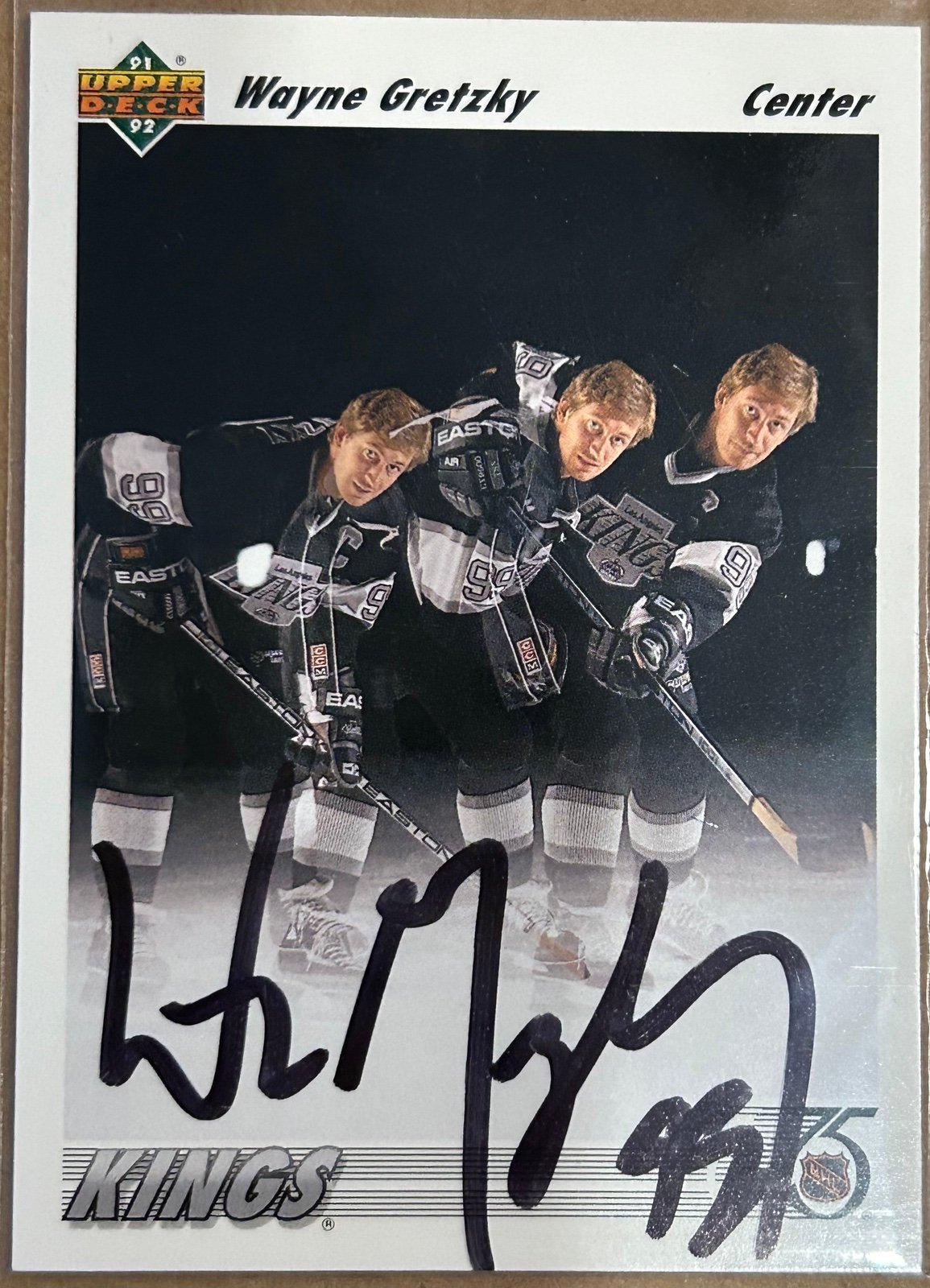 Autographed Wayne Gretzky Card 1991 Upper Deck 437