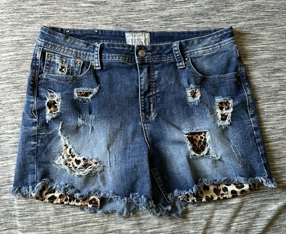 Grace cheetah print women’s shorts 34