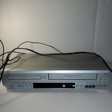 Sylvania Model SRD3900 VCR DVD Combo