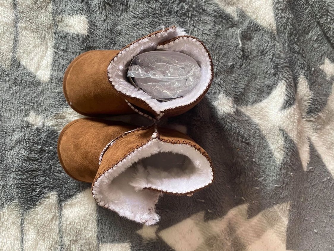 kids ugg boots size 3