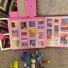 Barbie Dream Closet Playset 2021 HBV28 Mattel