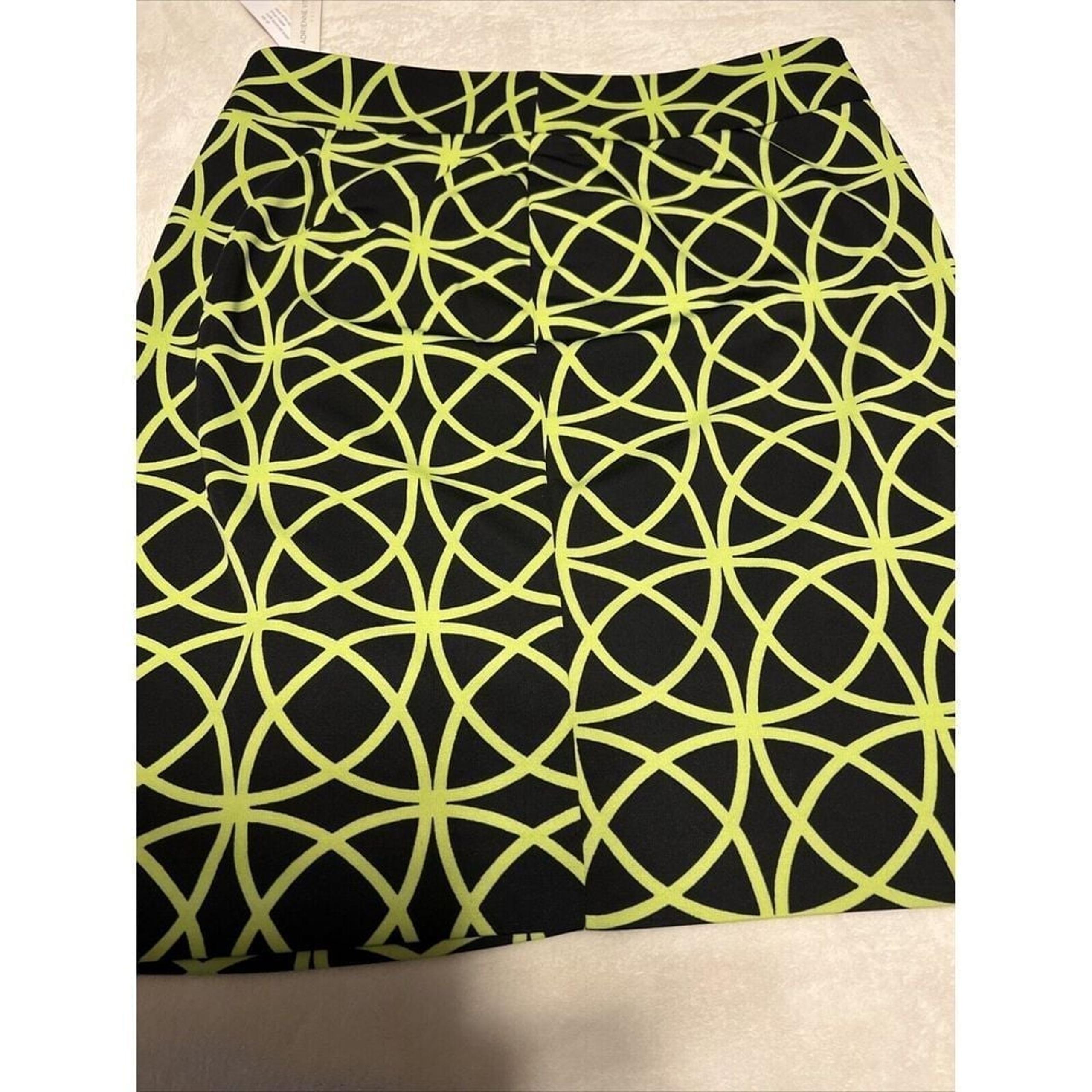 Adrienne Vittadini Women's Black And Lime Retro Geo Pencil Skirt  NWT Size 10P
