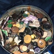 Vintage Buttons Lottttts Of Buttons