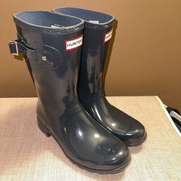 Hunter Womens Original Tour Short Gloss Rain Boots Charcoal Gray Color Size 9