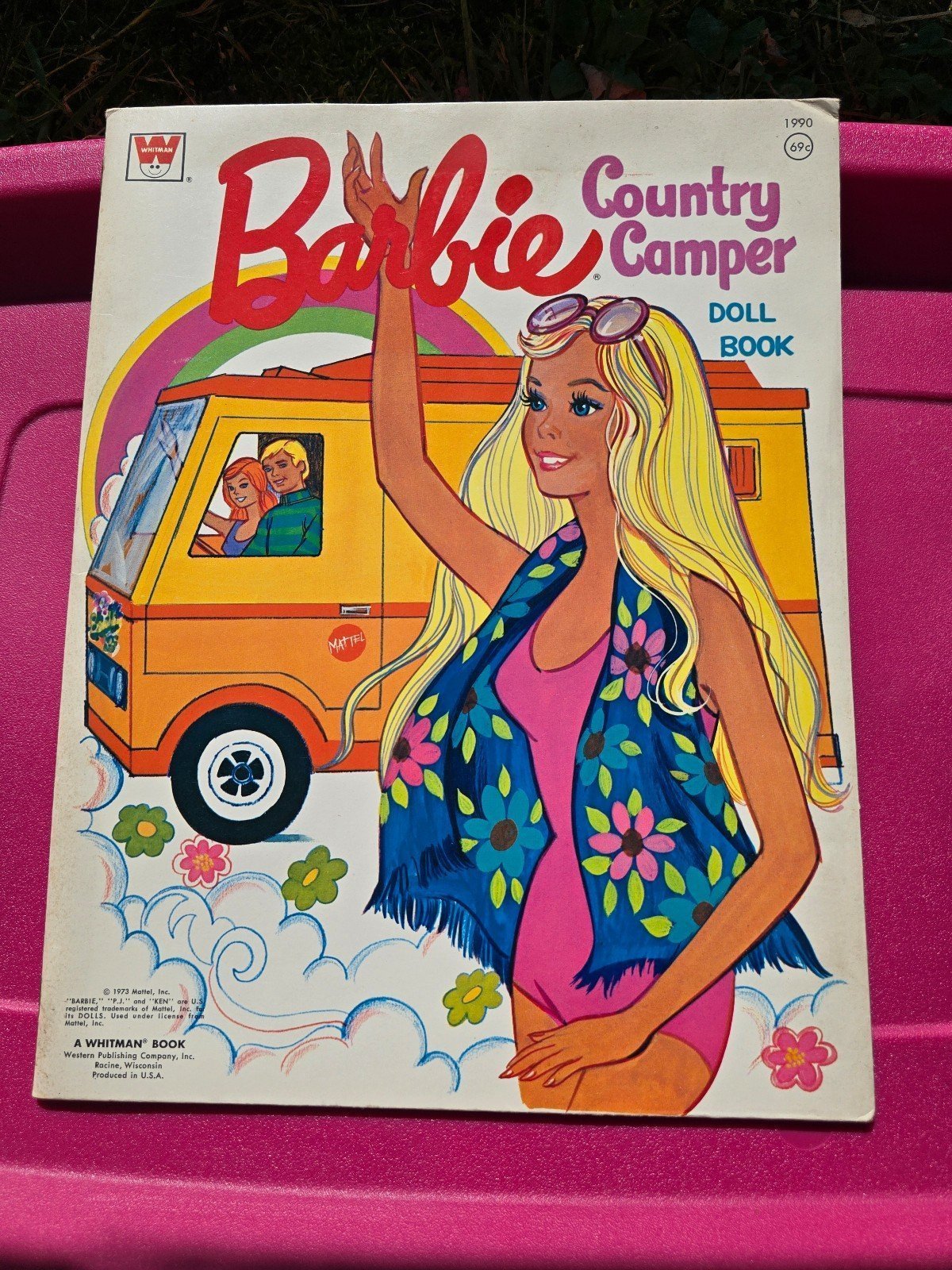VINTAGE UNCUT 1973 BARBIE COUNTRY CAMPER PAPER DOLL BOOK #2 Re
