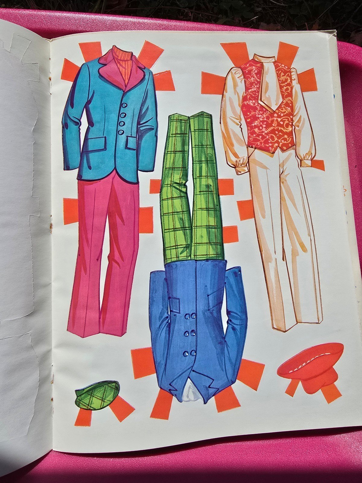 VINTAGE UNCUT 1973 BARBIE COUNTRY CAMPER PAPER DOLL BOOK #2 Re - detail