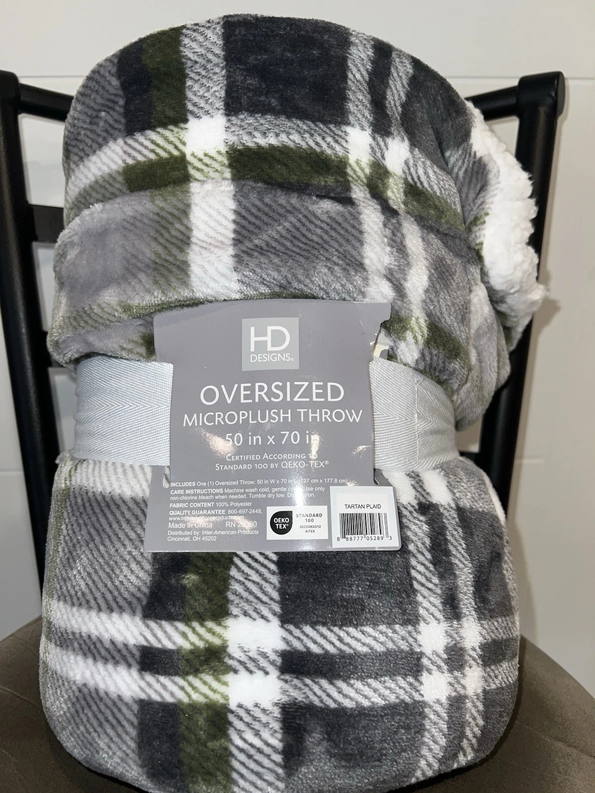 HD Designs Plaid Throw Blanket 50x70 – Super Soft – Brand New with Tags!