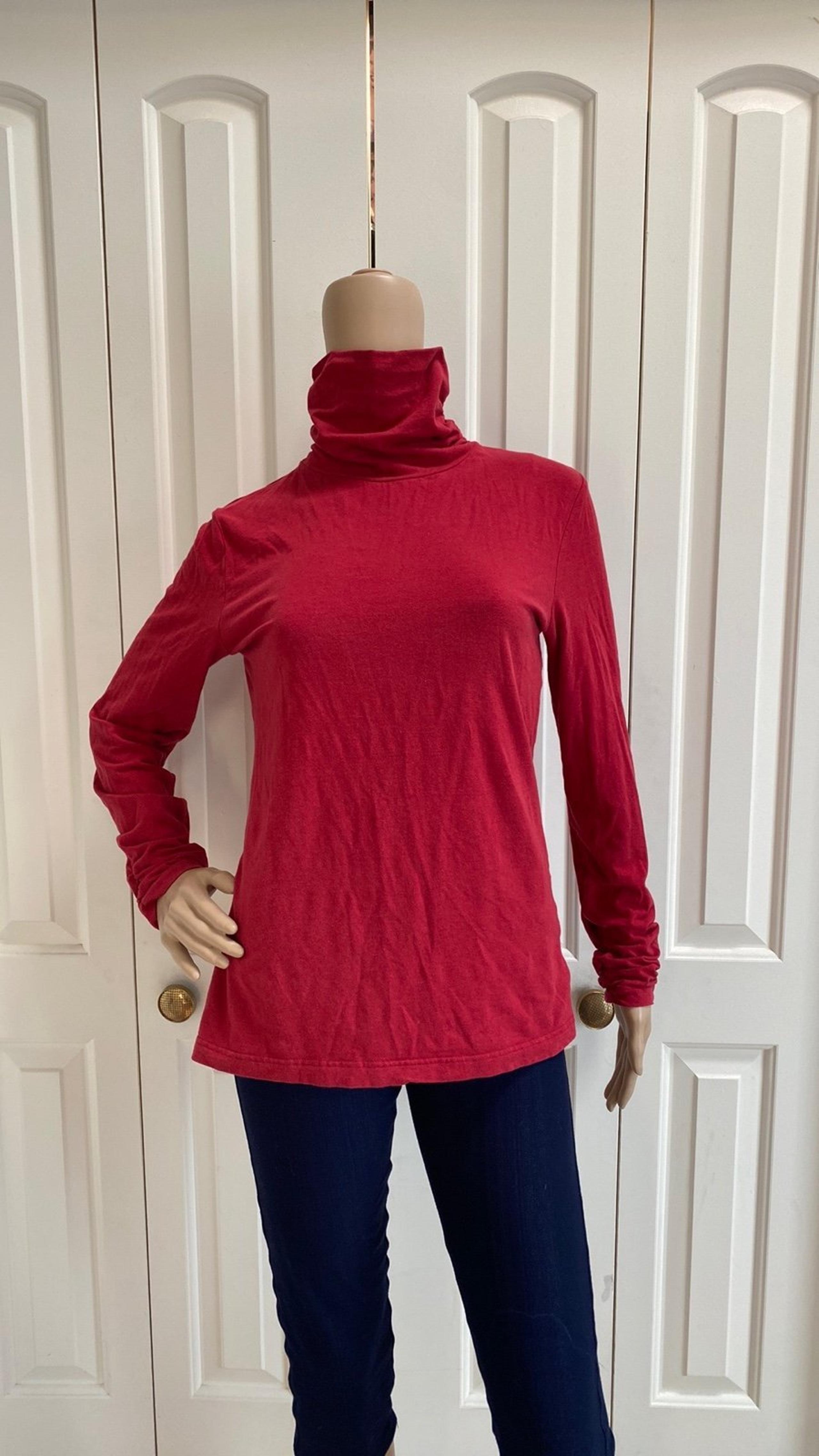 Kersh Essentials Womens L Red Long Sleeve Turtle Neck. Super cute. Cute detail o