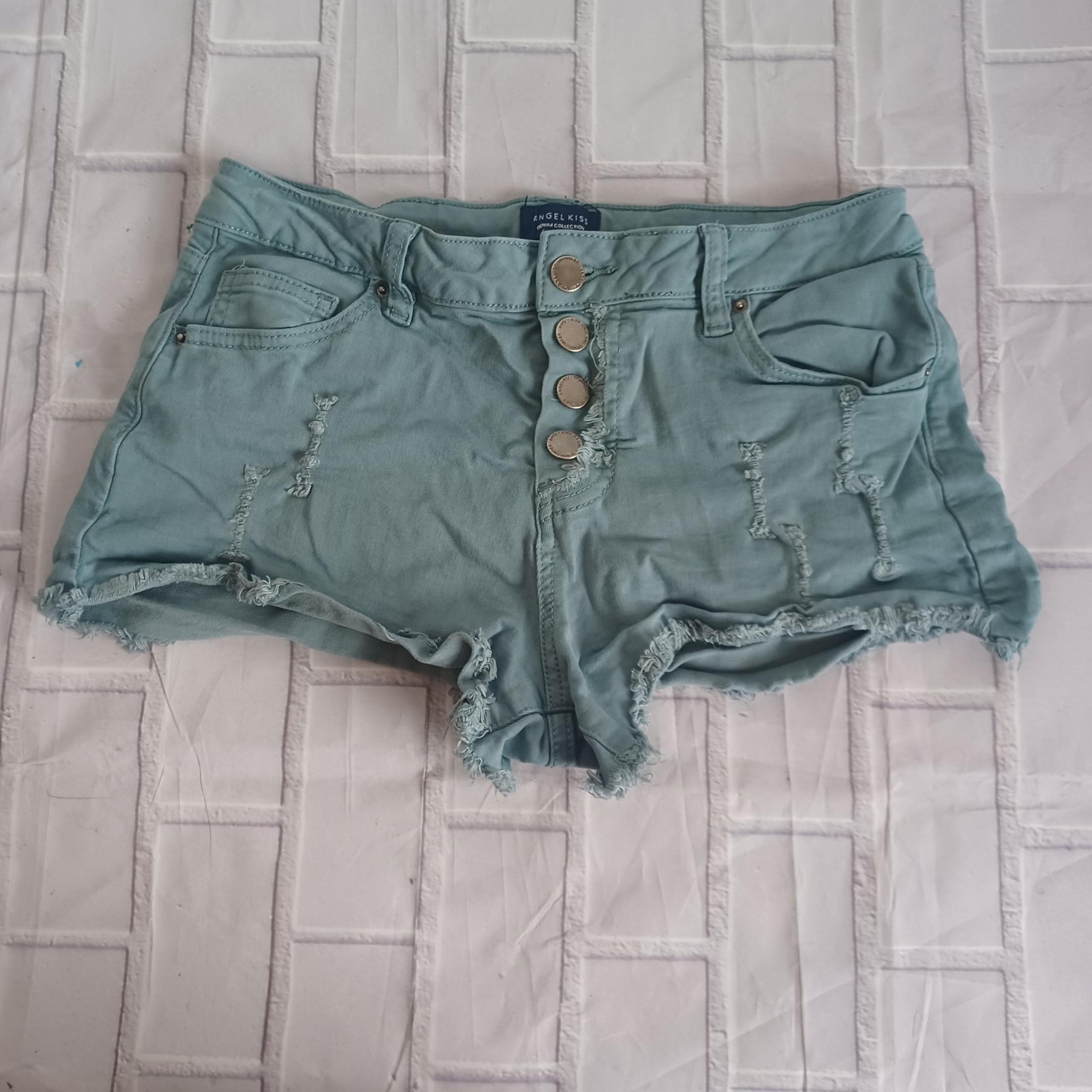 Angel Kiss shorts