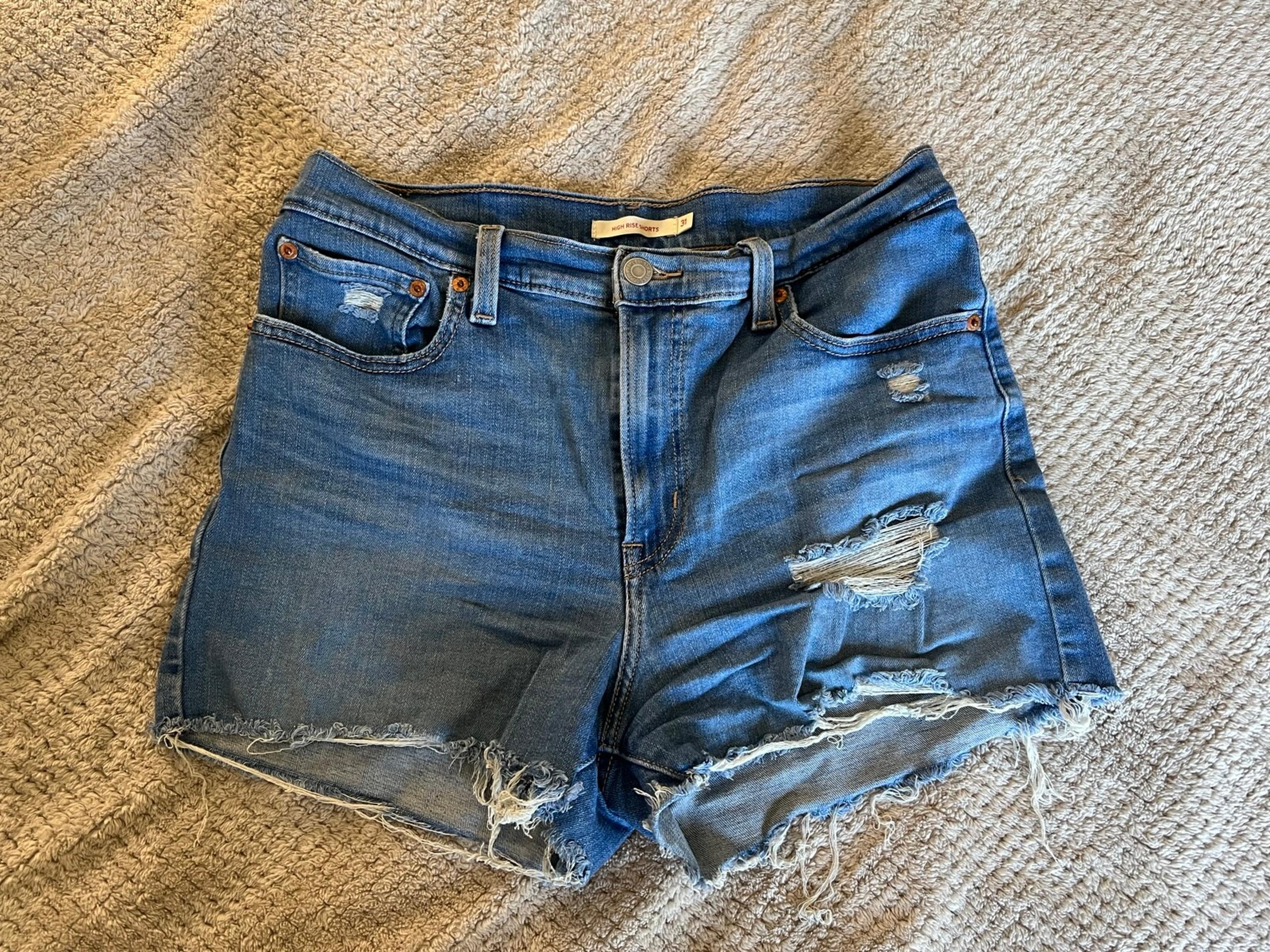 Levi’s denim shorts