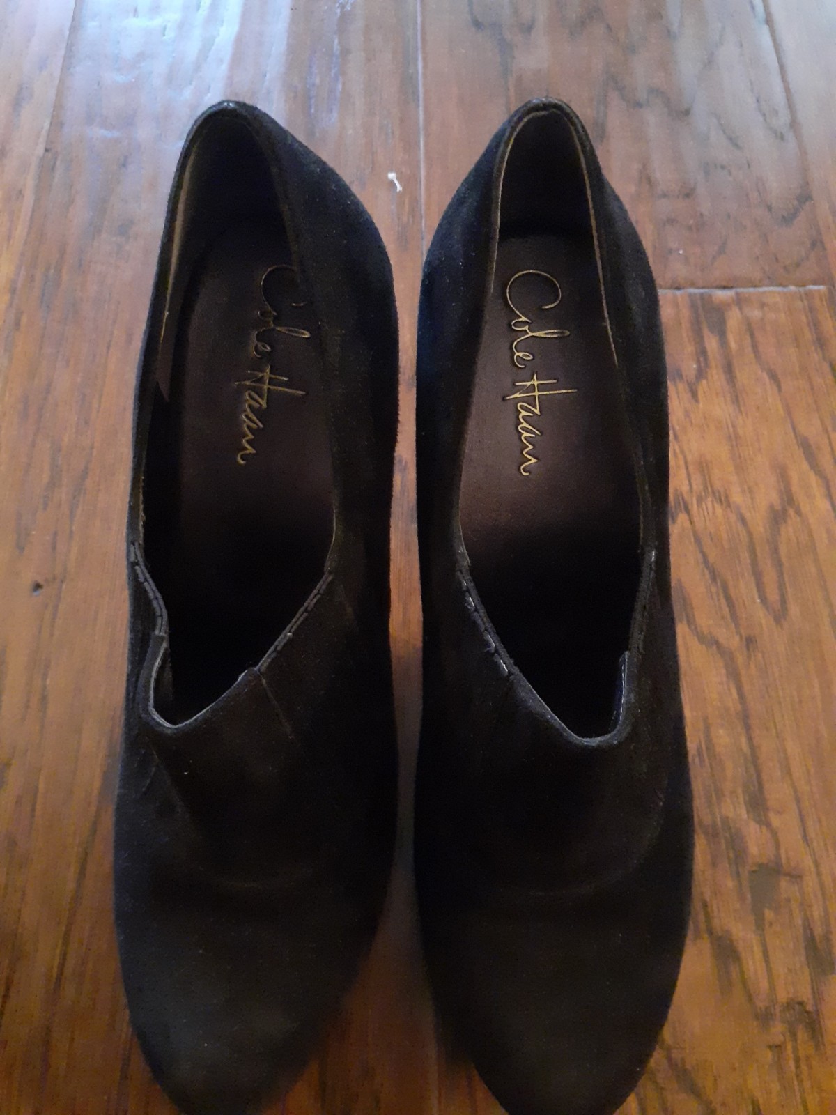 GORGEOUS Excellent Condition Cole Haan Nike Air 8.5B Black Suede Ankle Heels