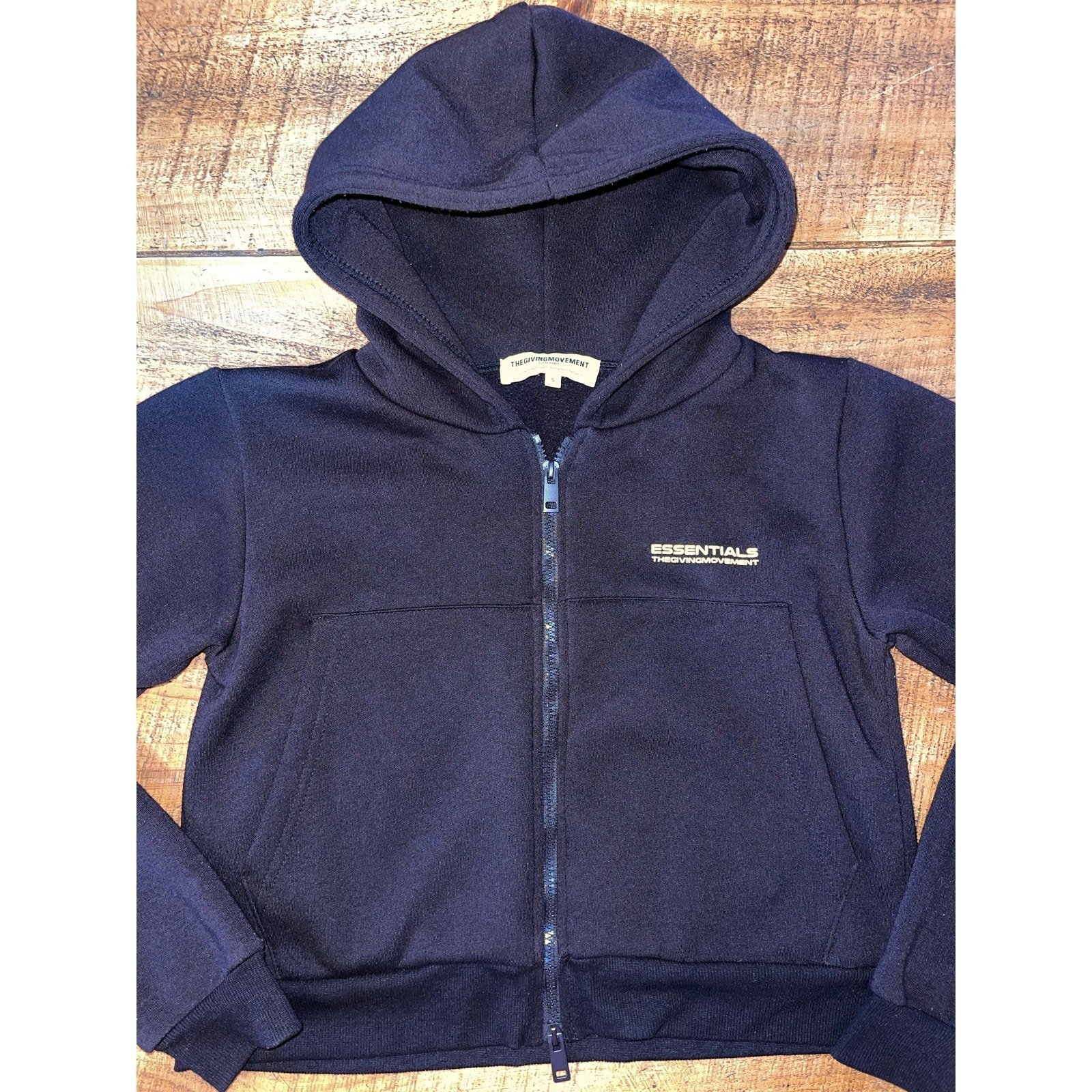 Womens Essentials The Giving Movement Black Cropped Full Zip Up Hoodie Size S