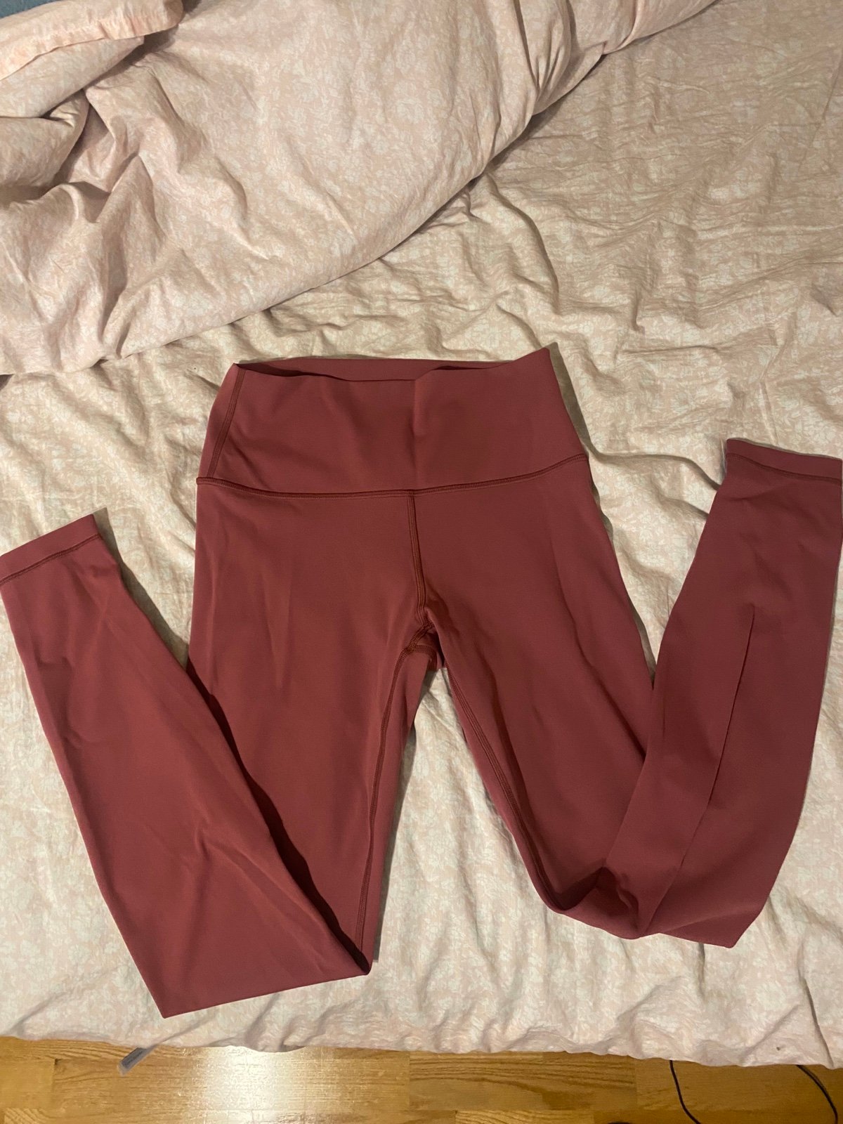Lululemon athletica leggings size 6